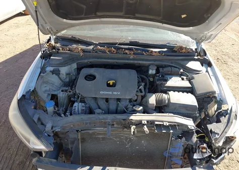 2017 Hyundai Elantra Se из США, поврежденный, VIN 5NPD84LFXHH084649